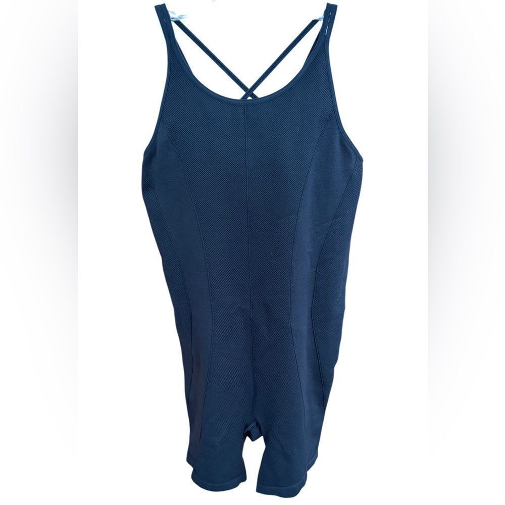 All in Motion Seamless Leotard Strappy Bodysuit in Black.